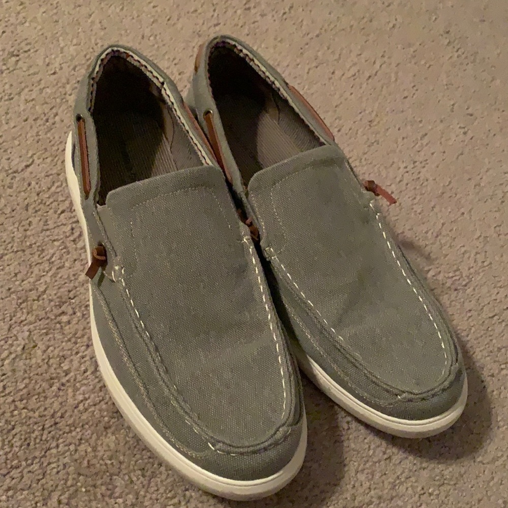 Men’s boat shoes
